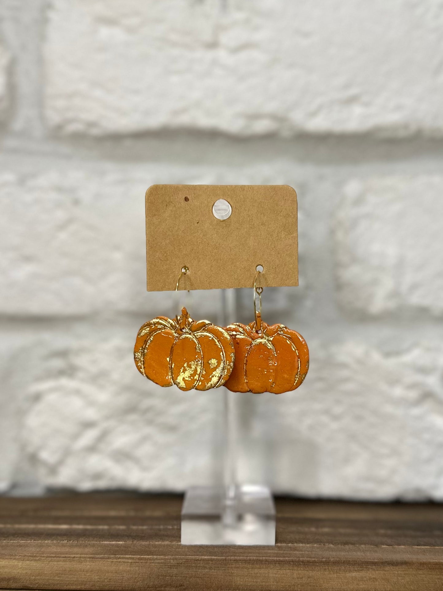 Pumpkin hoop w/ gold