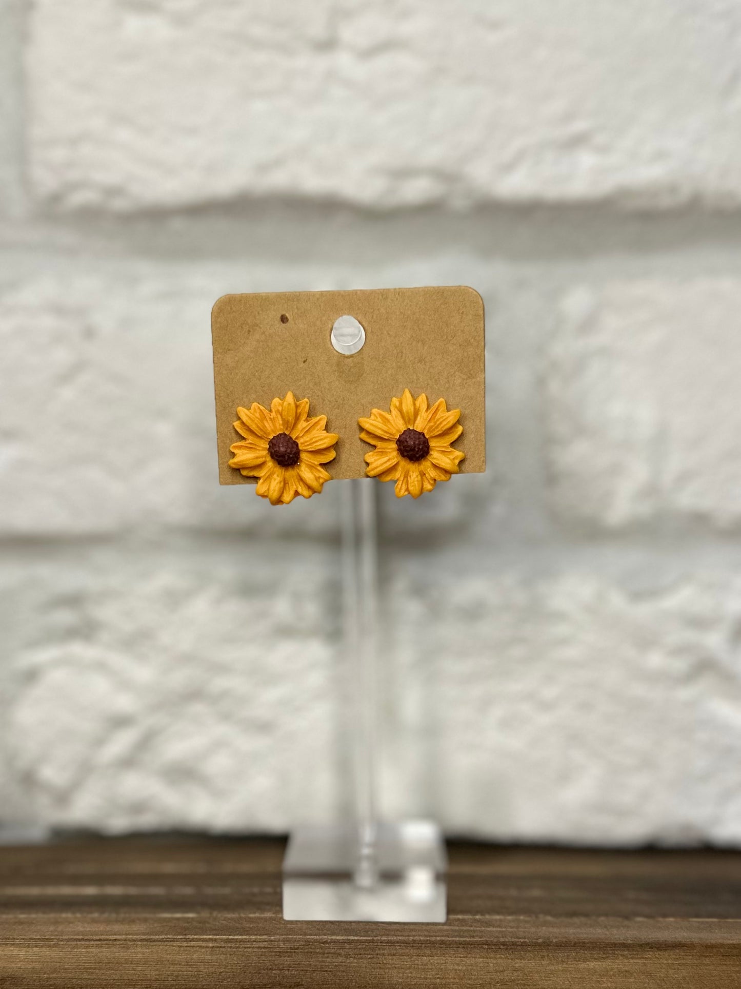 Sunflower stud