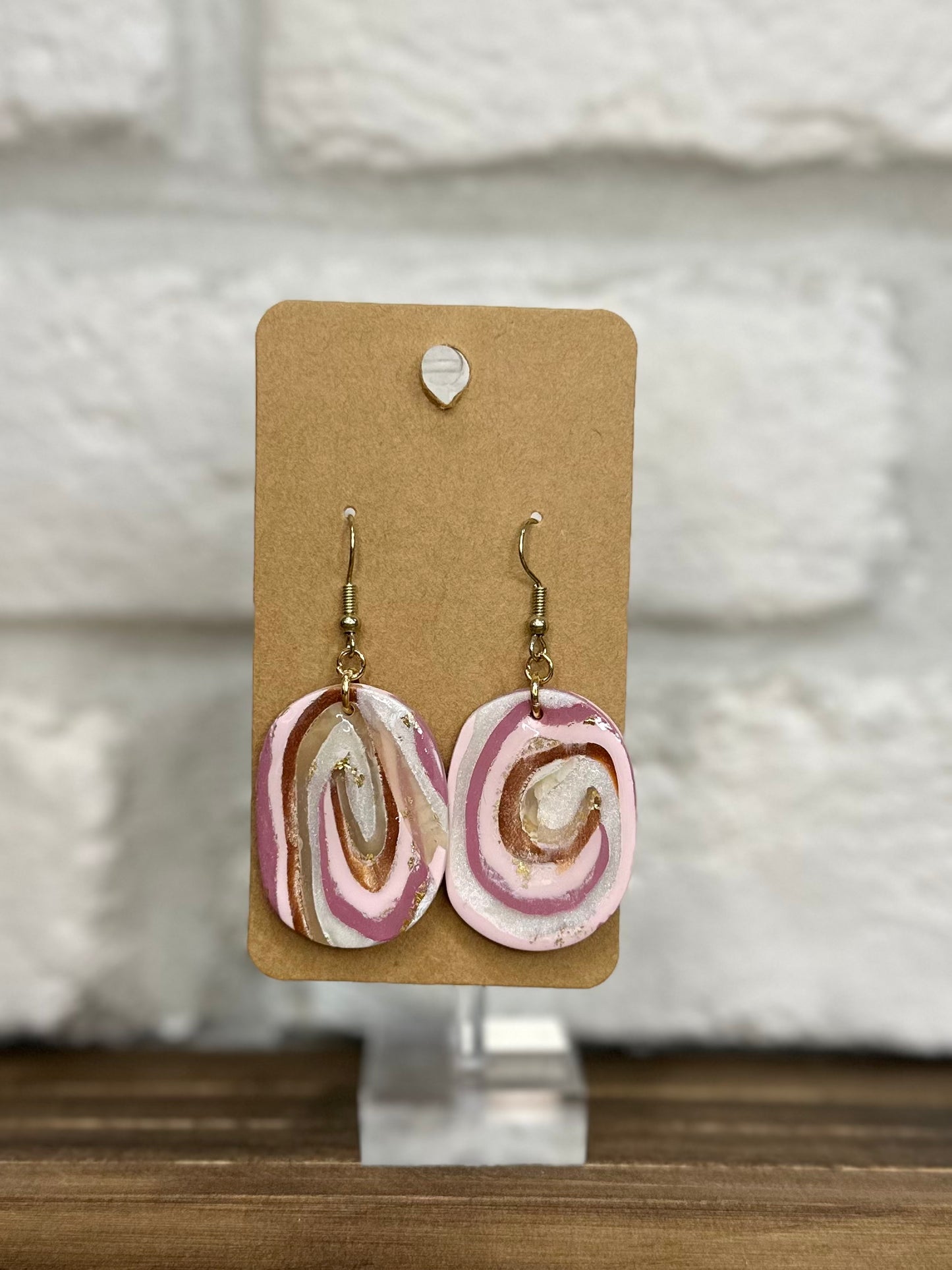 pink swirl oval