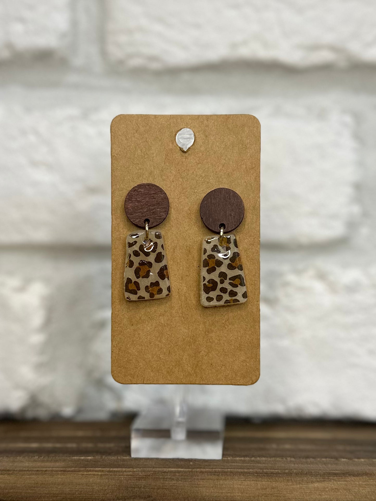 Leopard petite w/ wood