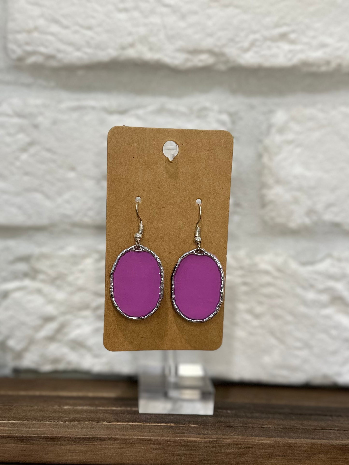 Orchid w/ silver oval