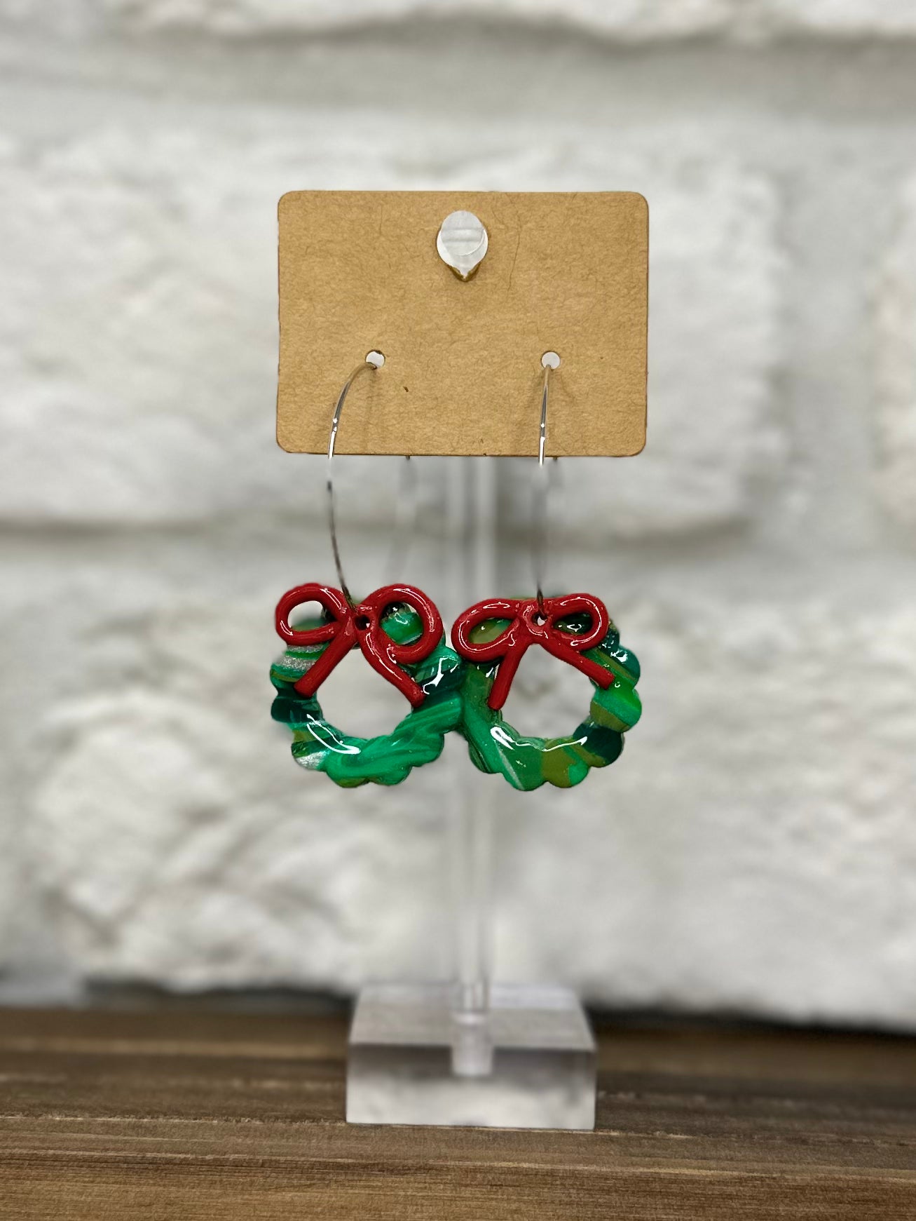 wreath hoops w/ red bow