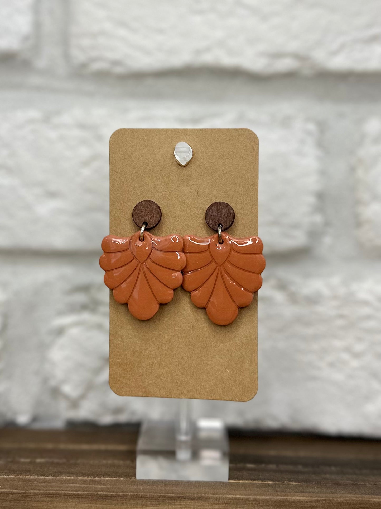 Terracotta Fleur w/ wood