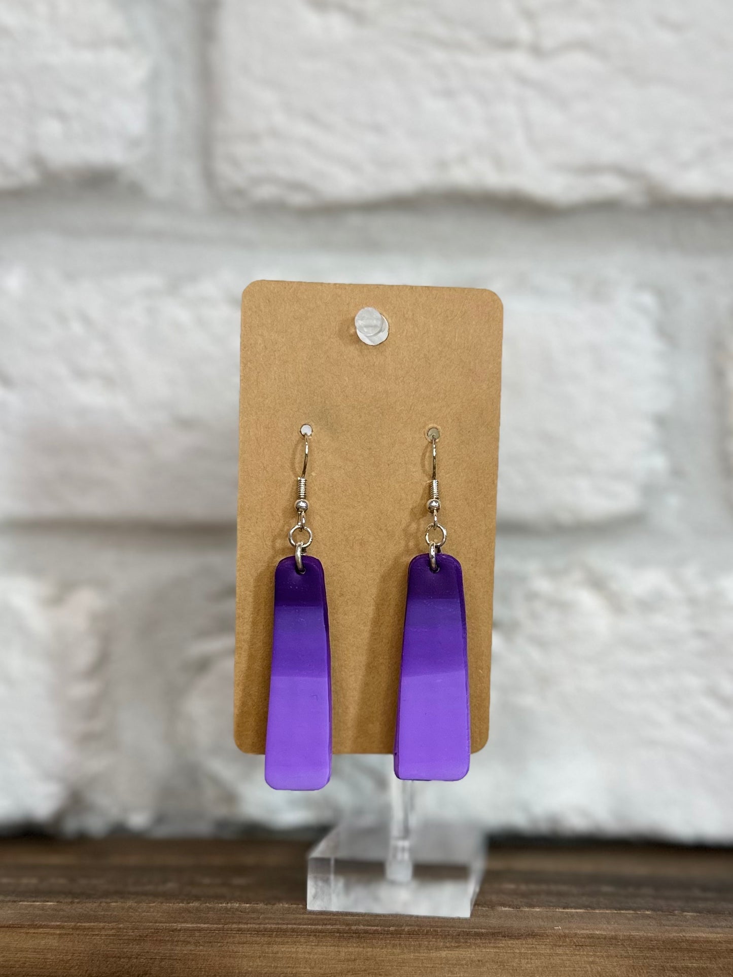 Purple gradient dangle