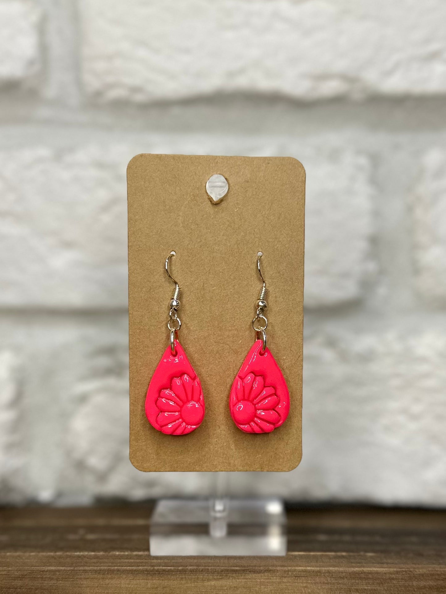 Hot pink petite flower teardrop