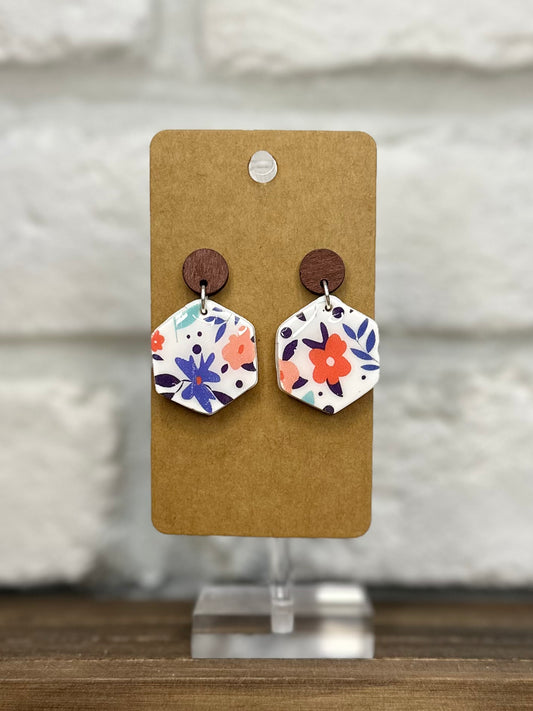 Floral coral & blue Medium hex w/ wooden stud