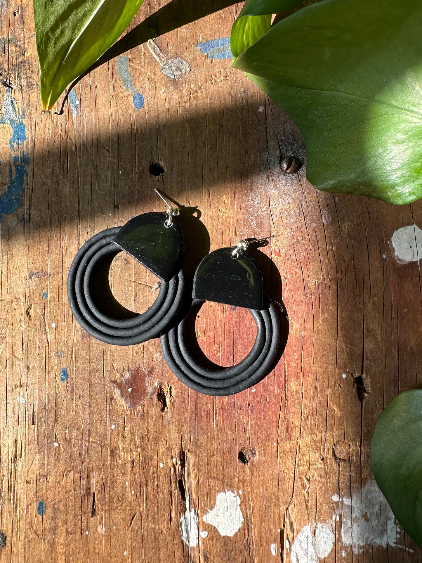 Black half circle hoop