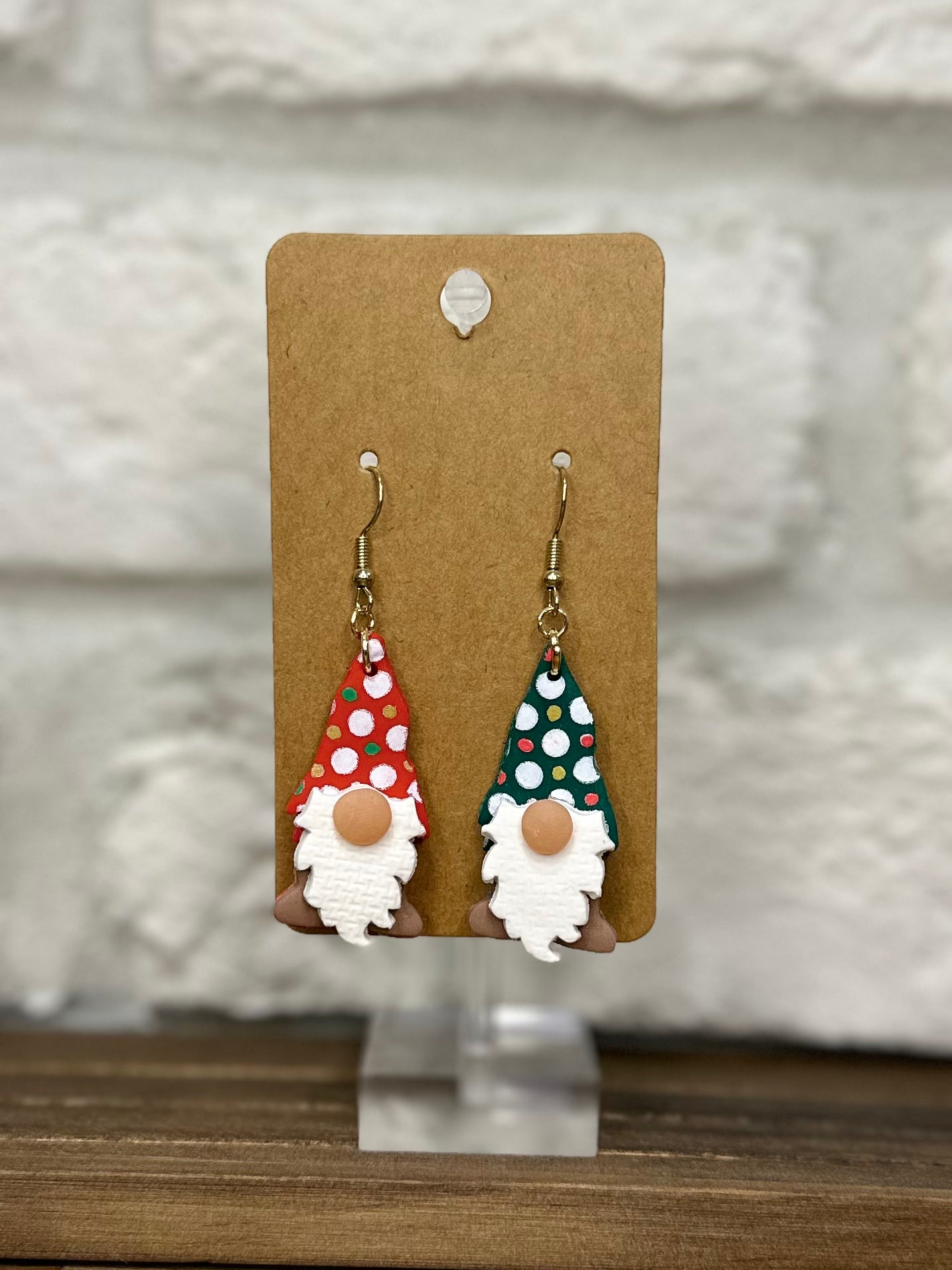 Red & Green gnomes