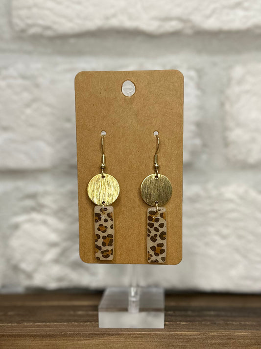 Leopard rectangle w/ gold circle