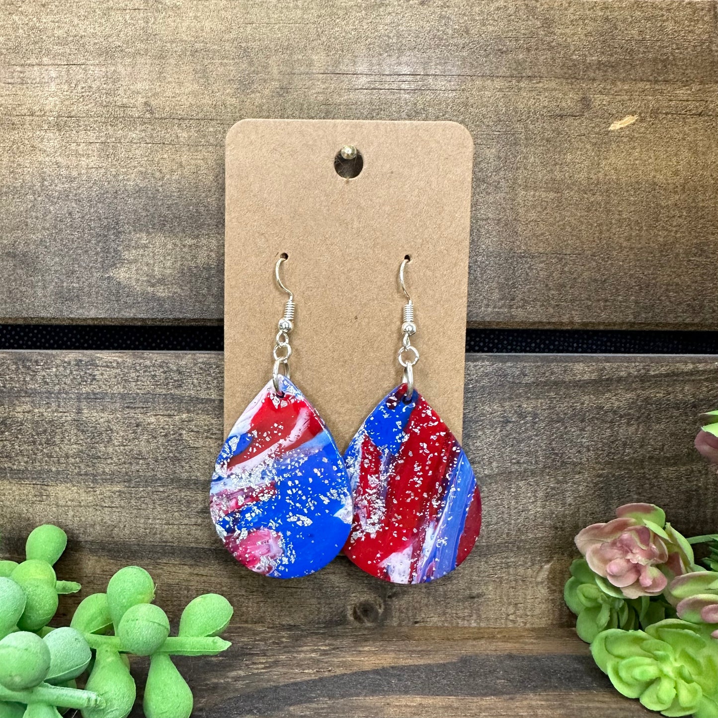 Patriotic swirl with silver tear drop