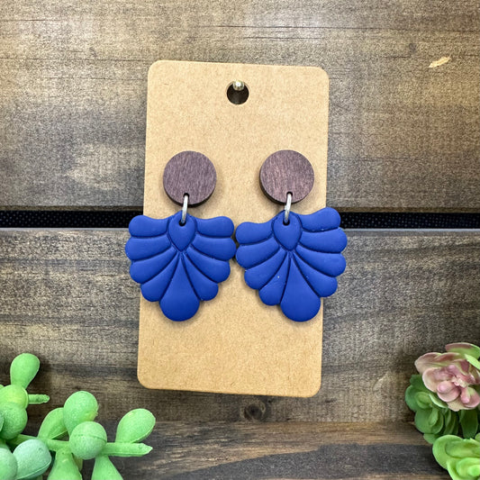 Navy flourish with wooden stud