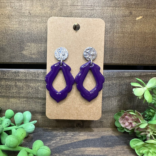 Purple flourish frame with silver stud