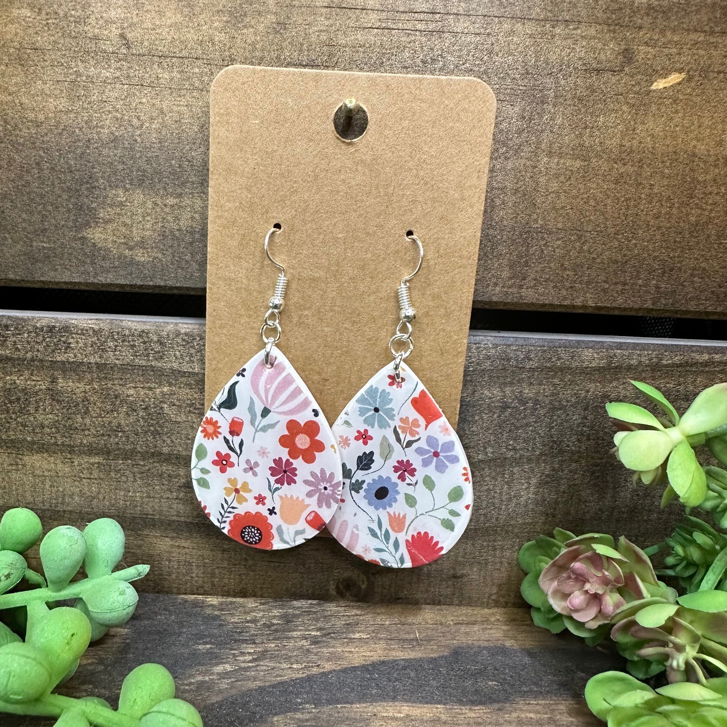 Floral teardrop