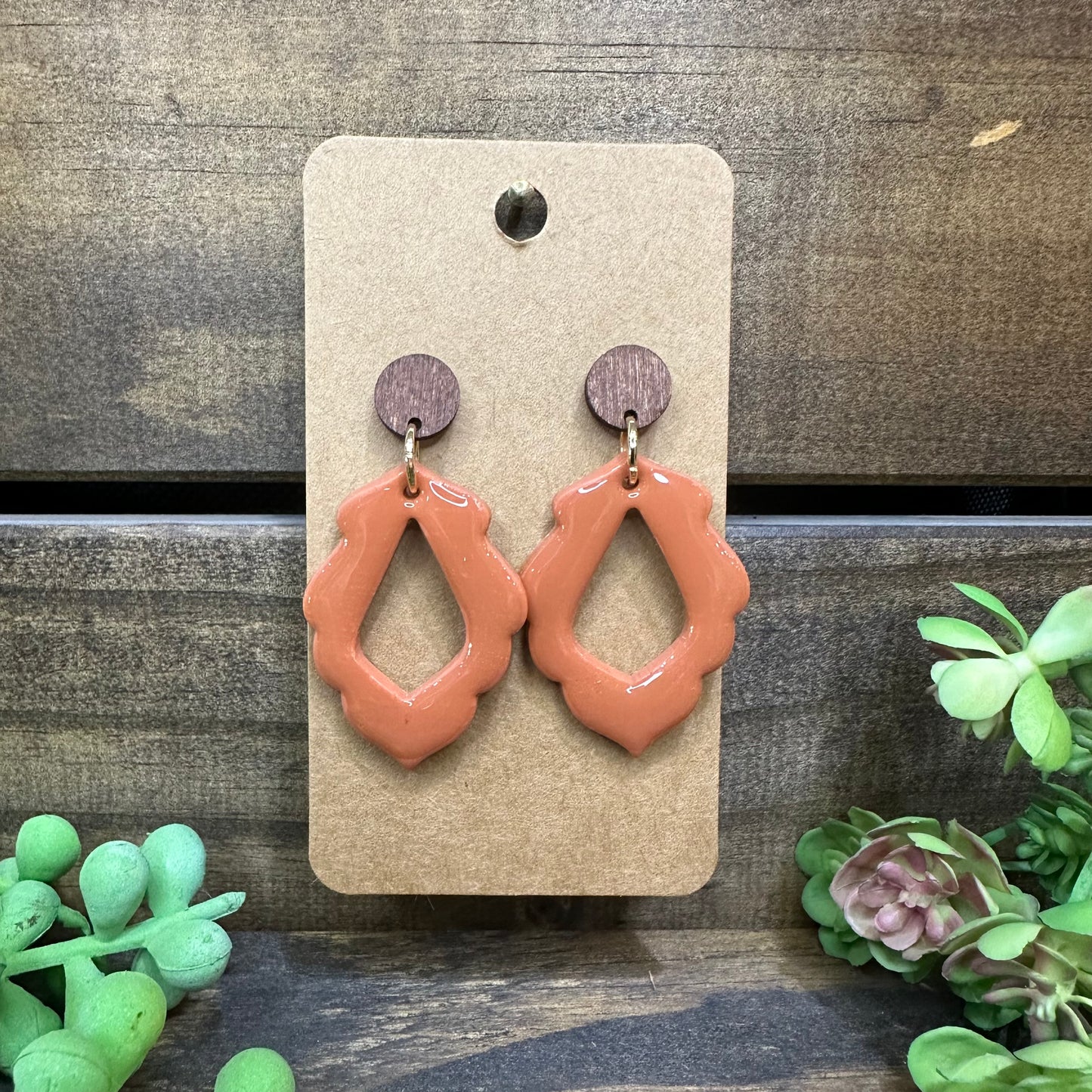 Terracotta flourish frame with wooden stud